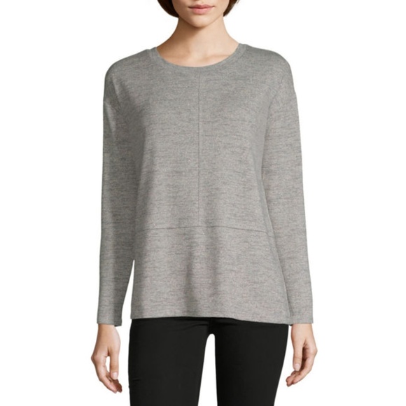 Liz Claiborne Tops - Liz Claiborne Petite Long Sleeve Seamed Tee